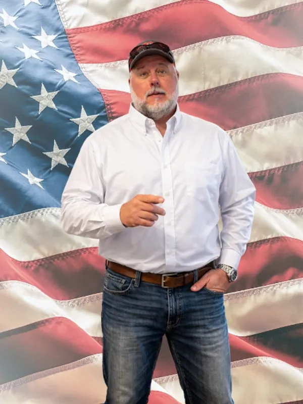Photo from the Kelly Power campaign website